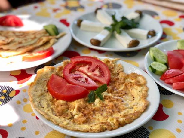Domatesli Peynirli Omlet