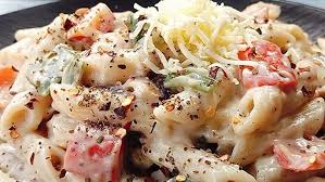 White Sauce Pasta Recipe | Creamy & Cheesy Pasta by Kanak’s Kitchen